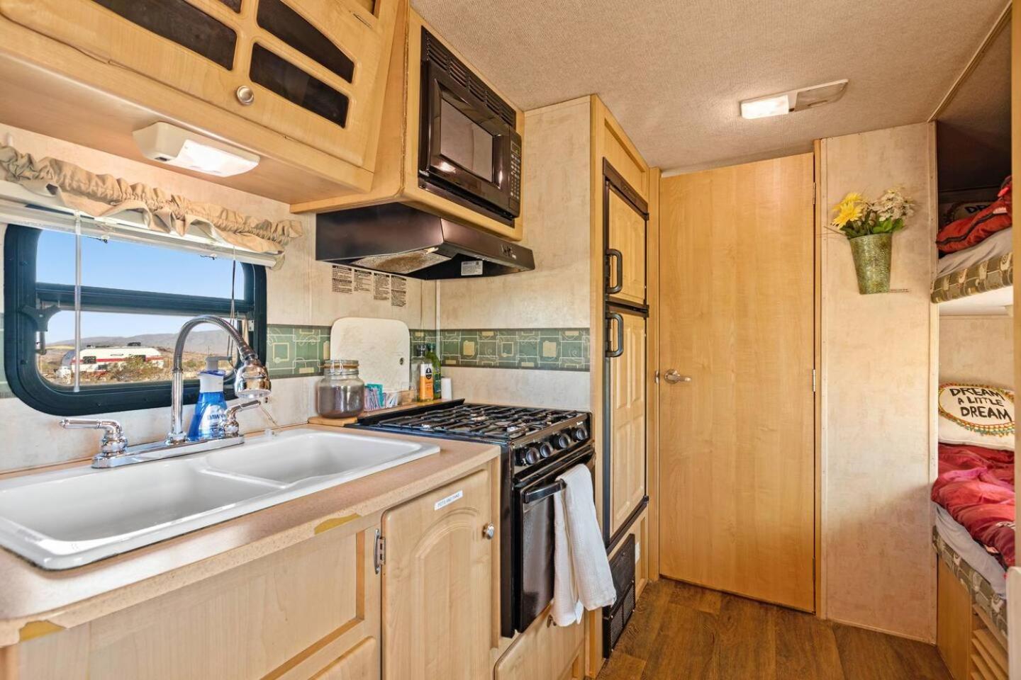 Jt Village Campground - Star Stream Джошуа-Три Экстерьер фото
